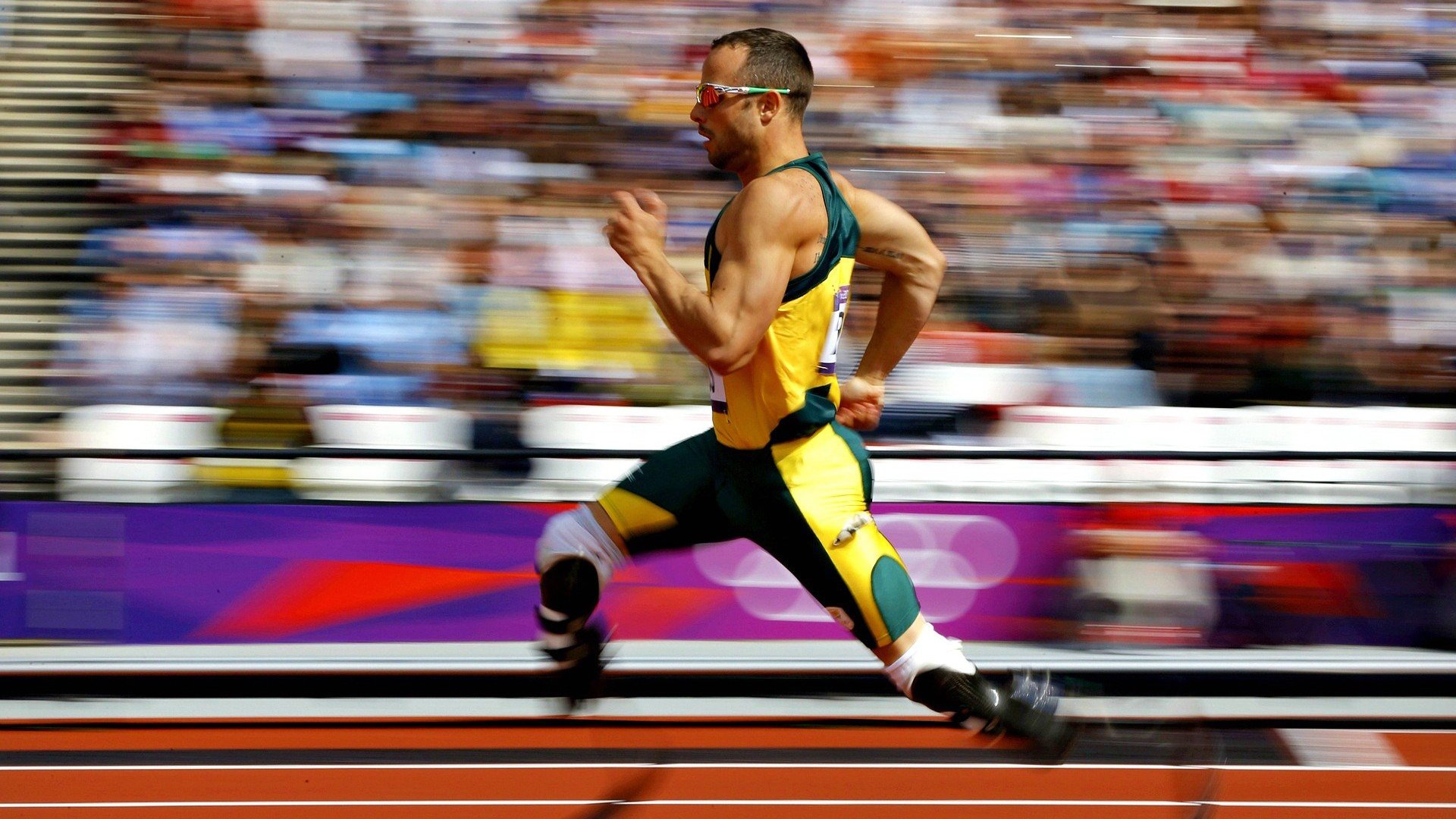 “足球+文化+科技”新模式带动行业跨界融合，行业未来可期，和足球相关的产业